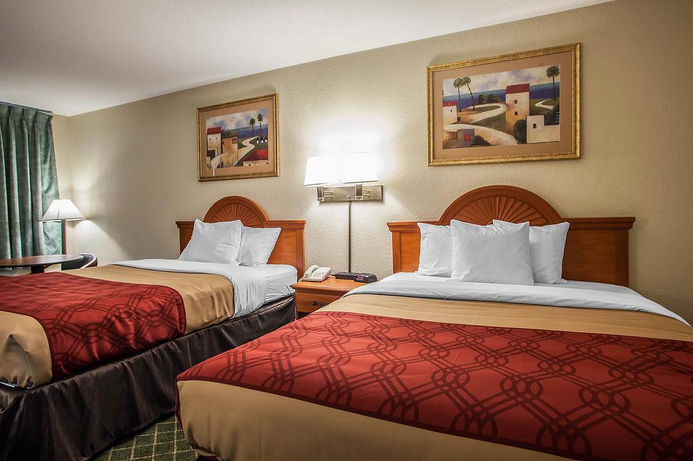 Economy Inn & Suites Hannibal Eksteriør billede