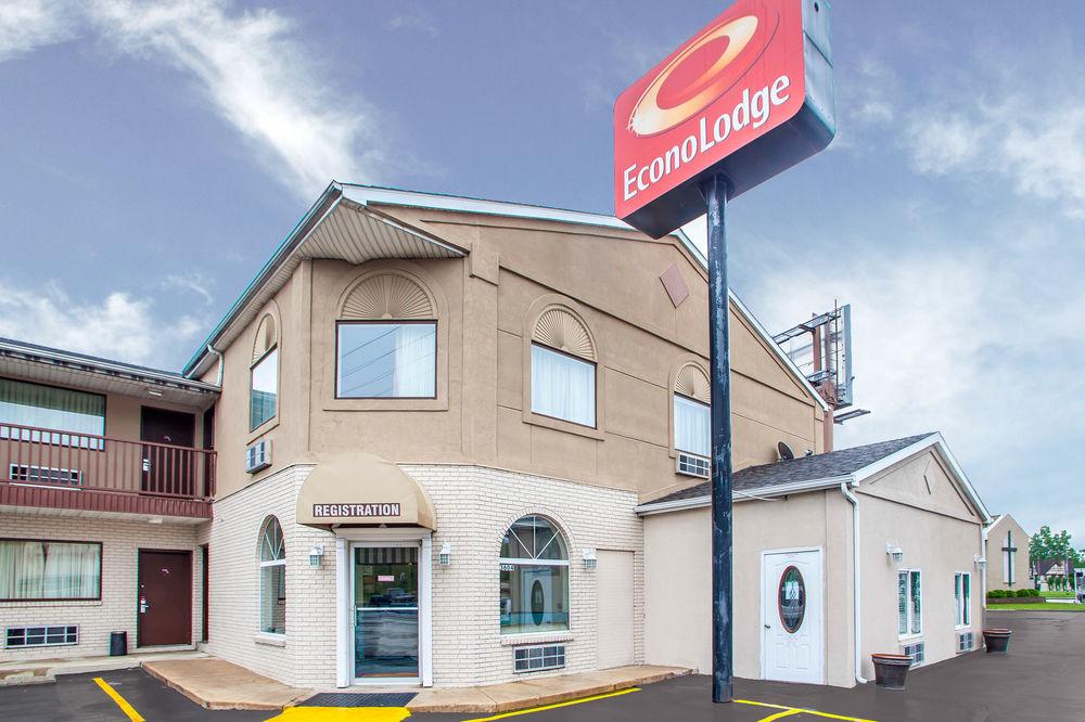 Economy Inn & Suites Hannibal Eksteriør billede
