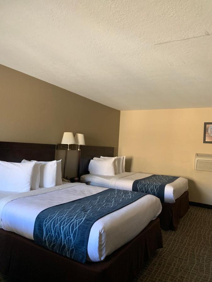 Economy Inn & Suites Hannibal Eksteriør billede