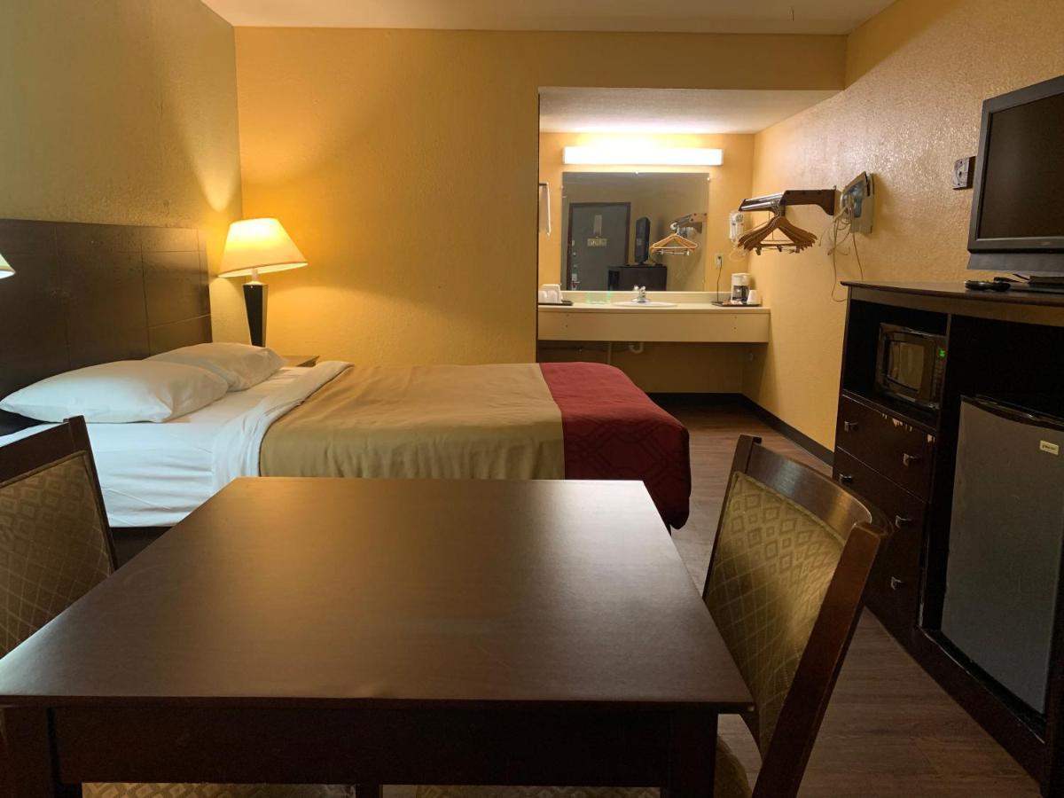 Economy Inn & Suites Hannibal Eksteriør billede