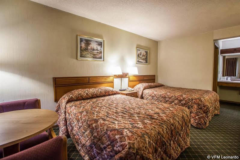 Economy Inn & Suites Hannibal Eksteriør billede